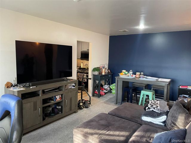 40 Navajo Court 40, Coram, NY 11727