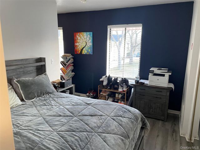 40 Navajo Court 40, Coram, NY 11727