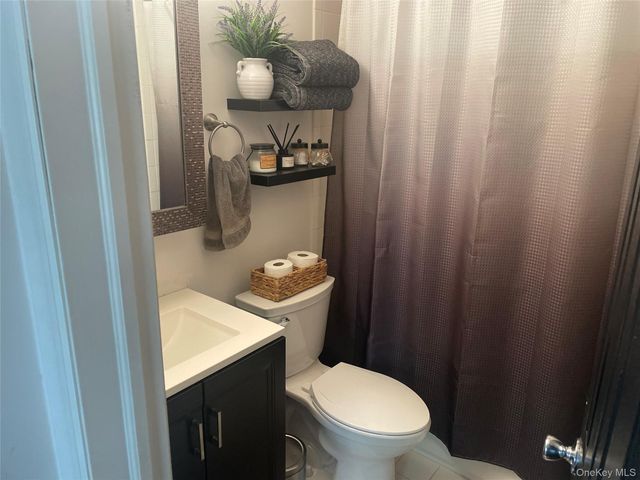 40 Navajo Court 40, Coram, NY 11727