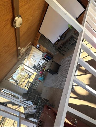 2500 E Houston Avenue, Crockett, TX 75835