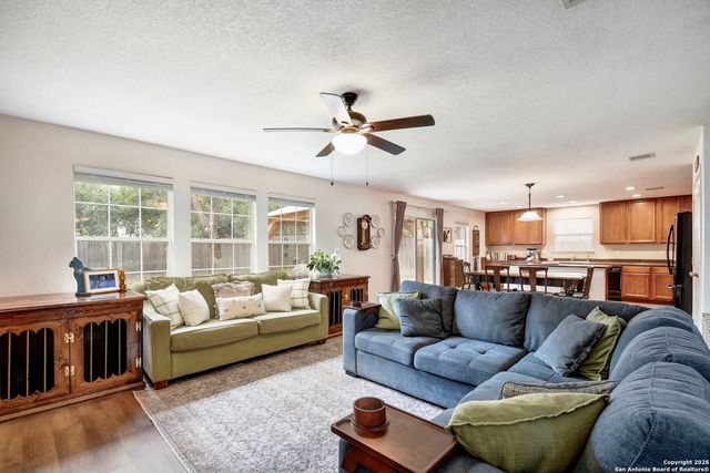 25019 Cooper Cir, San Antonio, TX 78255