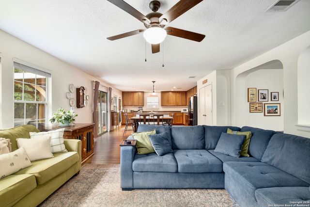 25019 Cooper Cir, San Antonio, TX 78255