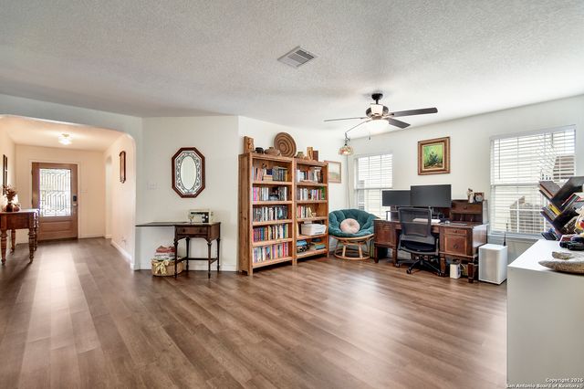 25019 Cooper Cir, San Antonio, TX 78255