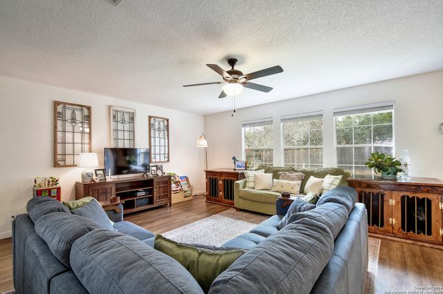 25019 Cooper Cir, San Antonio, TX 78255