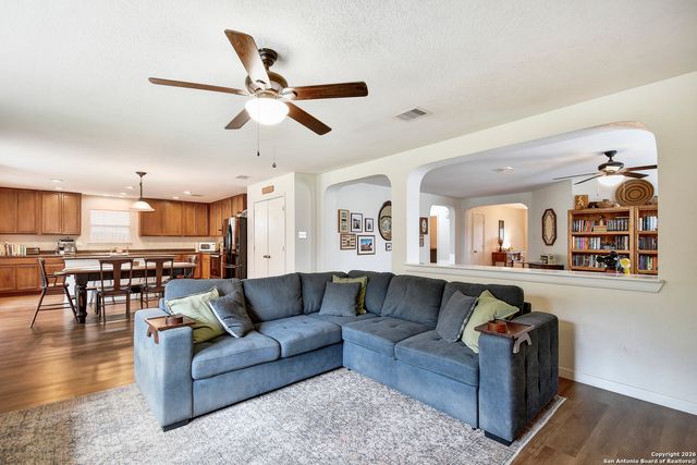 25019 Cooper Cir, San Antonio, TX 78255