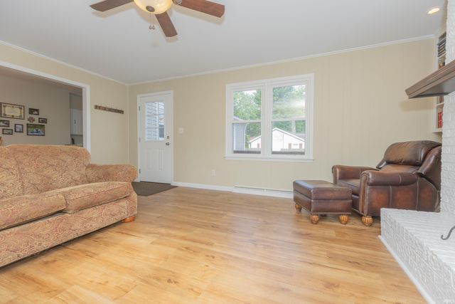 10100 State Road 662 Road, Newburgh, IN 47630