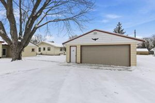 1024 32nd Avenue N, Saint Cloud, MN 56303