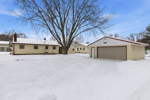 1024 32nd Avenue N, Saint Cloud, MN 56303