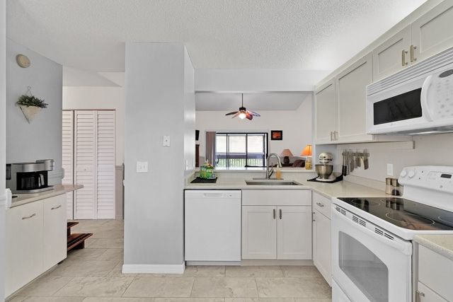 9637 Riverside Drive 3, Sebastian, FL 32958