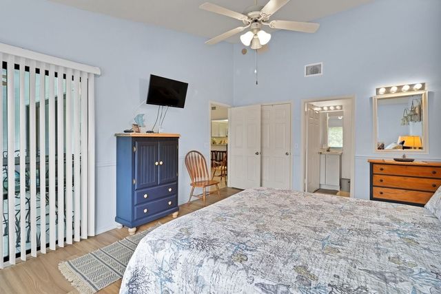 9637 Riverside Drive 3, Sebastian, FL 32958