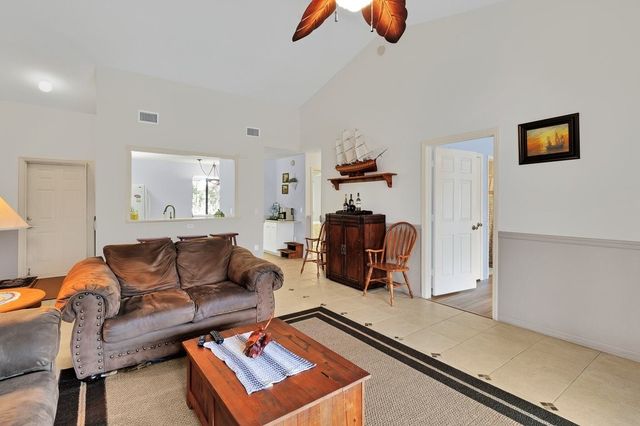 9637 Riverside Drive 3, Sebastian, FL 32958