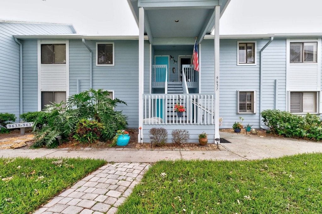 9637 Riverside Drive 3, Sebastian, FL 32958