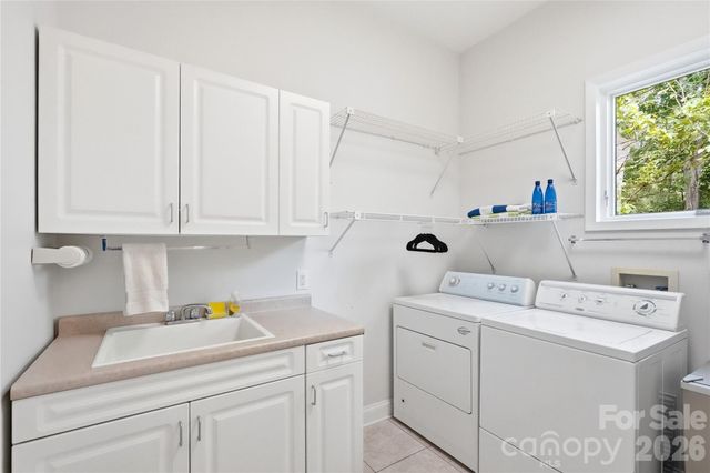 1075 Lakefront Woods Drive, Belmont, NC 28012