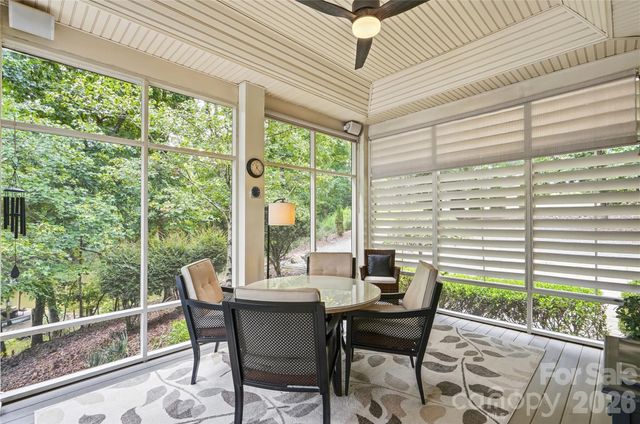 1075 Lakefront Woods Drive, Belmont, NC 28012