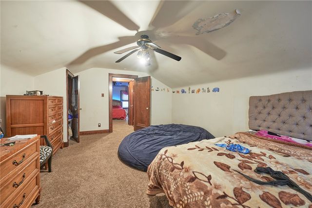 281 Greenlee Rd, Brentwood, PA 15227