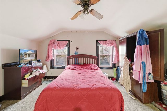 281 Greenlee Rd, Brentwood, PA 15227