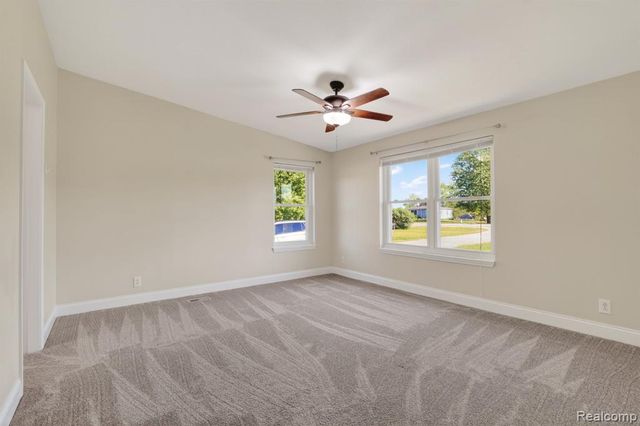 4050 Thompson Road, Linden, MI 48451