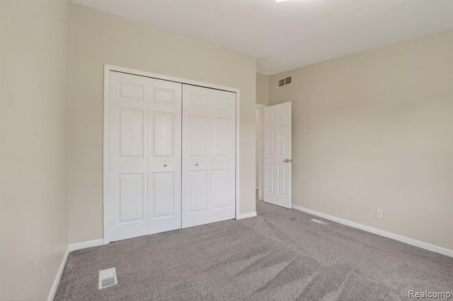 4050 Thompson Road, Linden, MI 48451