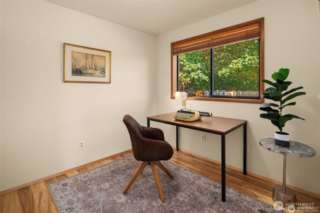 27523 SW Sandy Shores Drive, Vashon, WA 98070