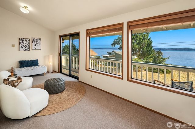 27523 SW Sandy Shores Drive, Vashon, WA 98070