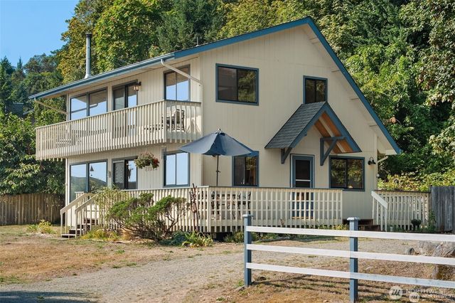 27523 SW Sandy Shores Drive, Vashon, WA 98070