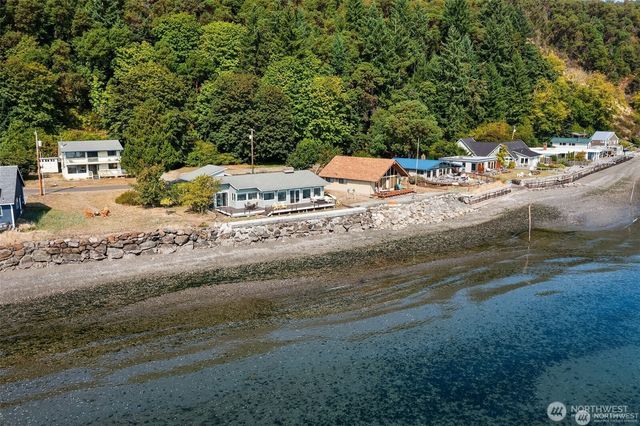 27523 SW Sandy Shores Drive, Vashon, WA 98070