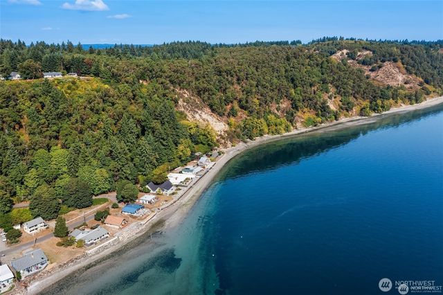 27523 SW Sandy Shores Drive, Vashon, WA 98070