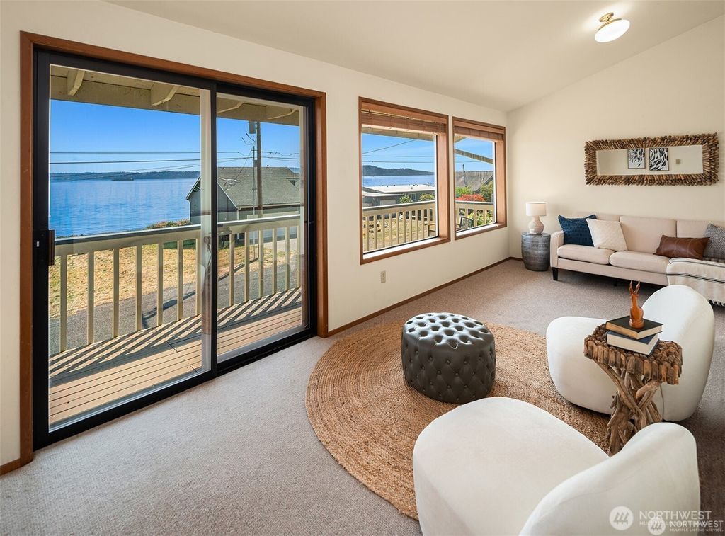 27523 SW Sandy Shores Drive, Vashon, WA 98070