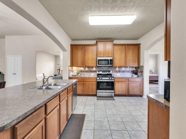 13622 Kodiak Brown Bear Street, Crosby, TX 77532