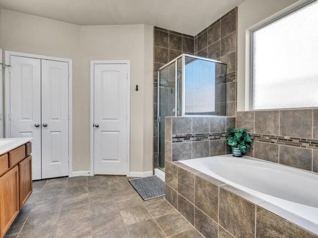 13622 Kodiak Brown Bear Street, Crosby, TX 77532