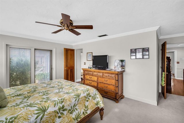 2041 CAROLINA AVENUE NE, St Petersburg, FL 33703