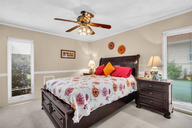 2041 CAROLINA AVENUE NE, St Petersburg, FL 33703