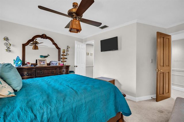 2041 CAROLINA AVENUE NE, St Petersburg, FL 33703