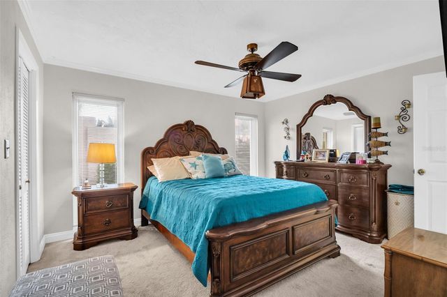 2041 CAROLINA AVENUE NE, St Petersburg, FL 33703