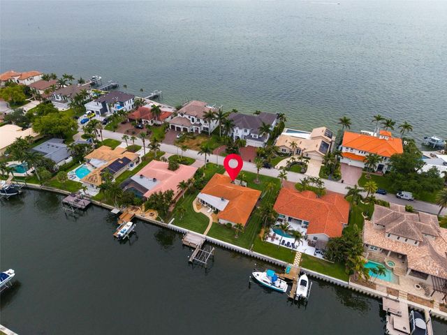 2041 CAROLINA AVENUE NE, St Petersburg, FL 33703