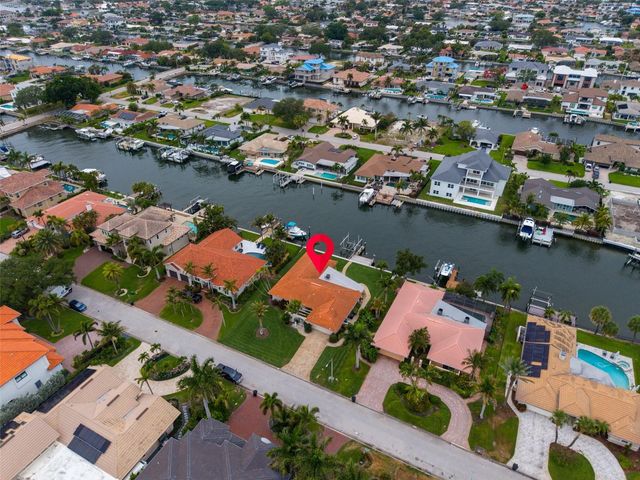 2041 CAROLINA AVENUE NE, St Petersburg, FL 33703