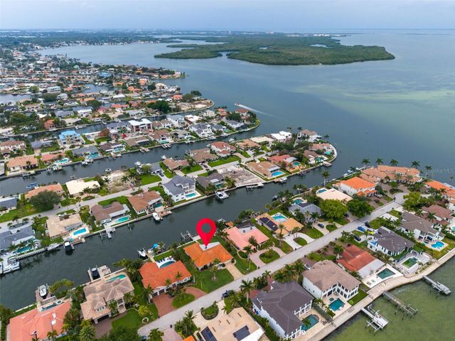 2041 CAROLINA AVENUE NE, St Petersburg, FL 33703