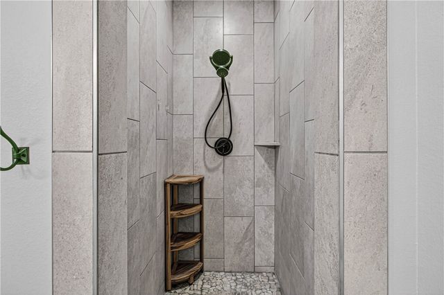 844 S Whitney St, Aransas Pass, TX 78336