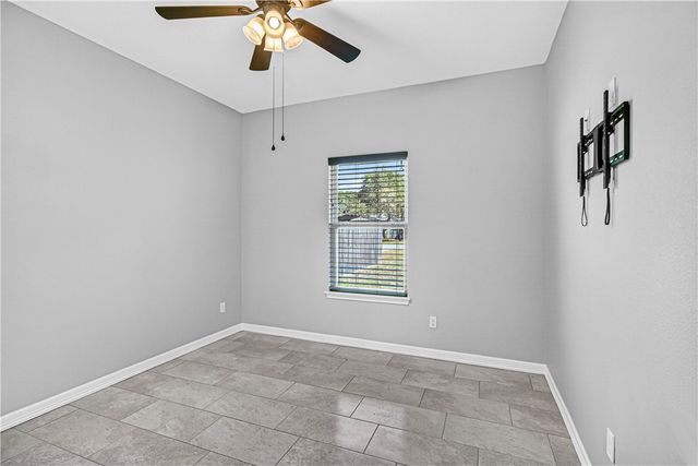 844 S Whitney St, Aransas Pass, TX 78336