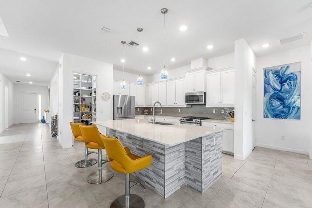 1119 Arrowhead Point Road, Loxahatchee, FL 33470