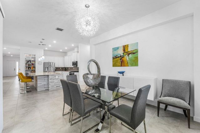 1119 Arrowhead Point Road, Loxahatchee, FL 33470