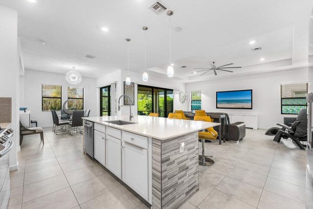 1119 Arrowhead Point Road, Loxahatchee, FL 33470