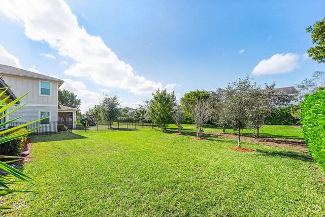 1119 Arrowhead Point Road, Loxahatchee, FL 33470