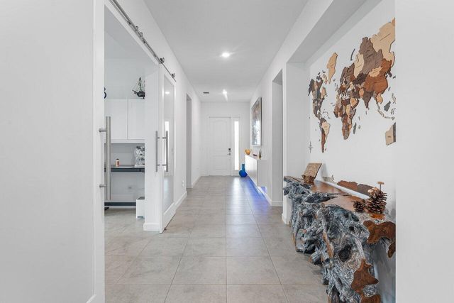 1119 Arrowhead Point Road, Loxahatchee, FL 33470