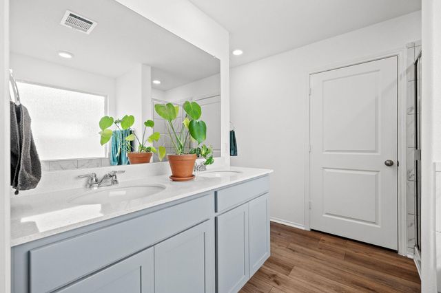 124 Perfect World LOOP, Jarrell, TX 76537