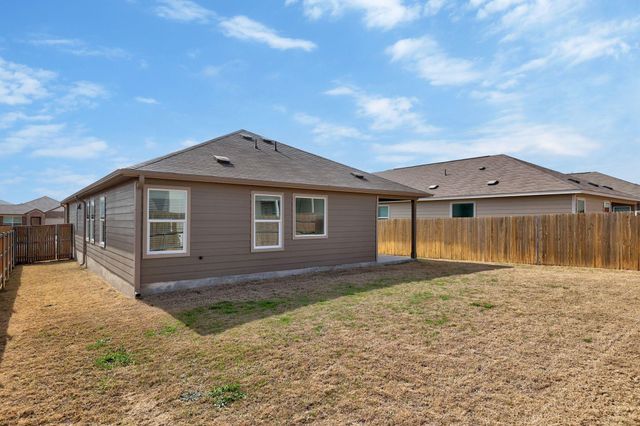 124 Perfect World LOOP, Jarrell, TX 76537