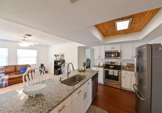 6705 RANGER DRIVE, Tampa, FL 33615
