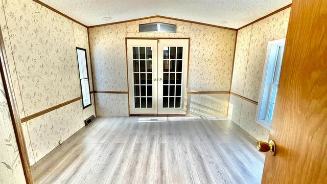 79 Katy Win West, Johnson, VT 05656