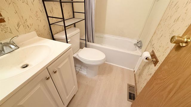 79 Katy Win West, Johnson, VT 05656