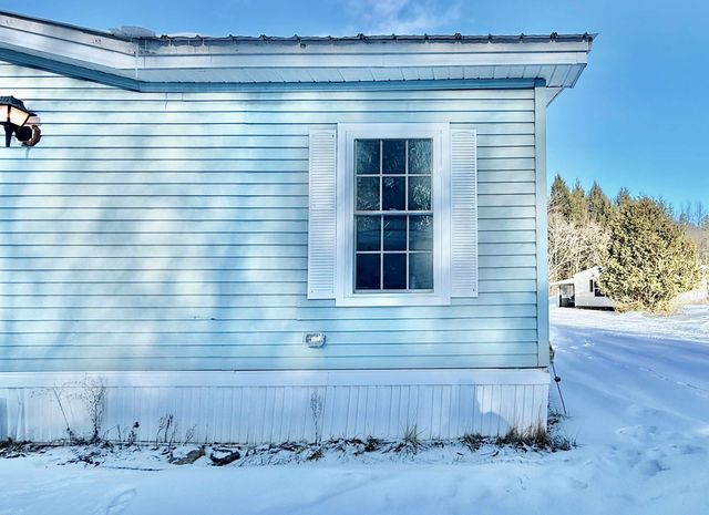 79 Katy Win West, Johnson, VT 05656